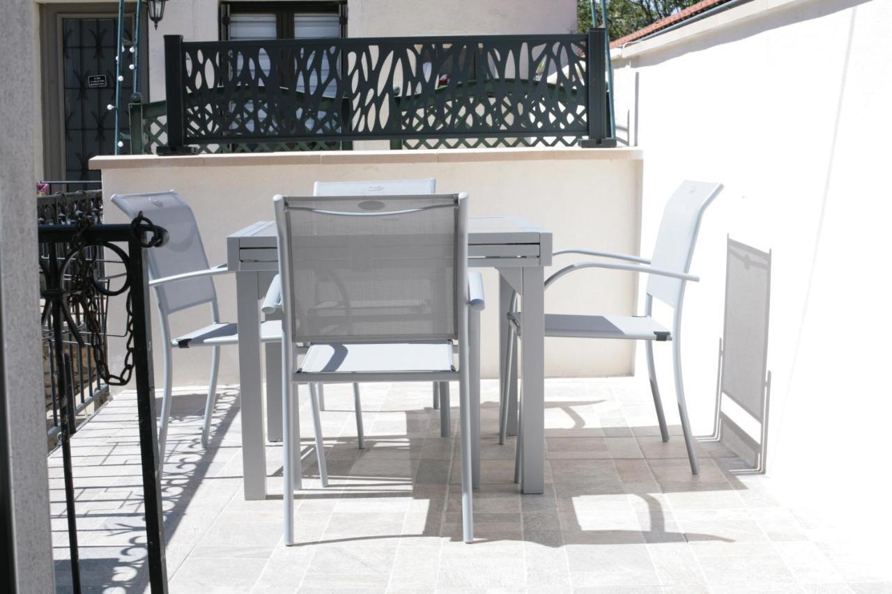 Rully House Apartment ภายนอก รูปภาพ